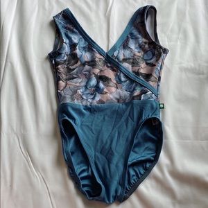 Lucky Leo Leotard Small